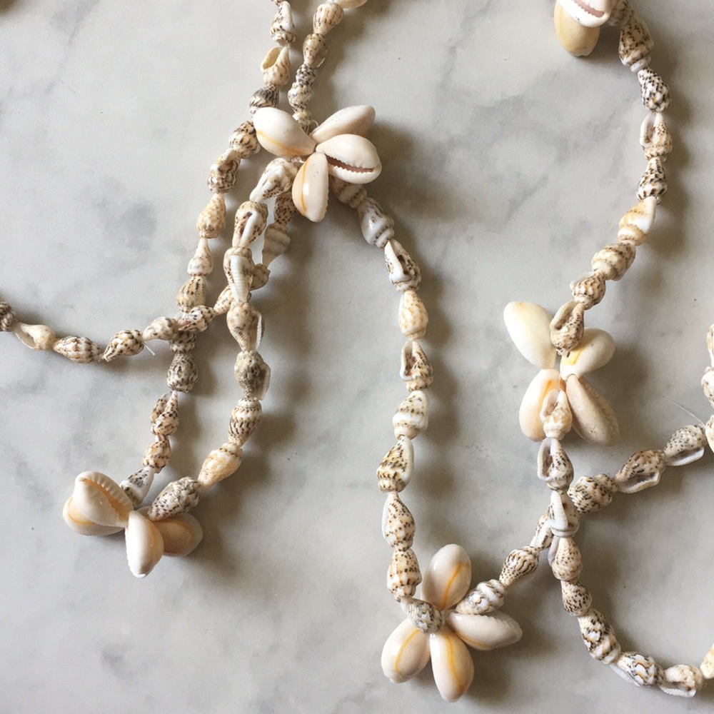 Shell Cluster Necklaces - image 7